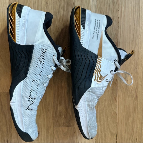 Nike White and Black Metcon Training Shoes - Picture 3 of 5